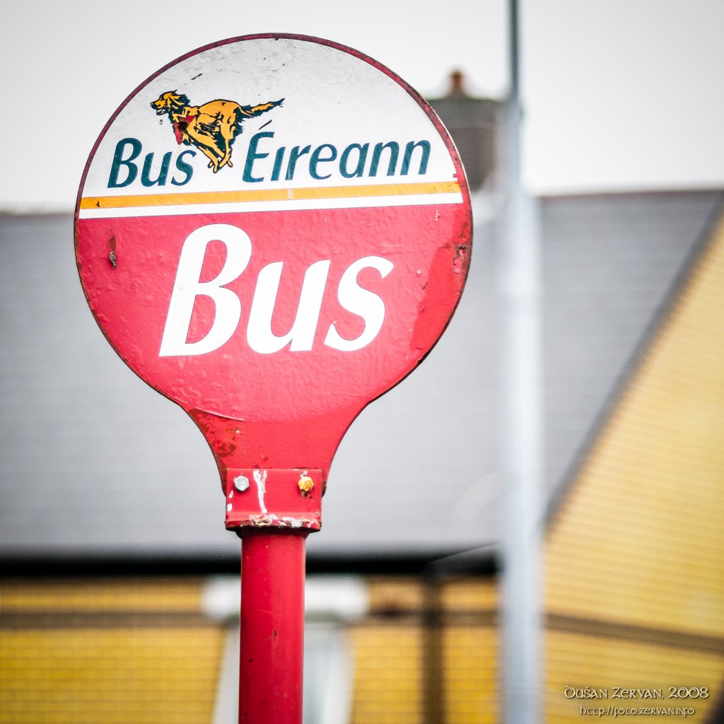Bus Éireann stop sign